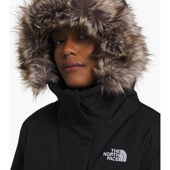 The North Face Arctic Waterproof 600-Fill-Power Down Parka with Faux Fur Trim - Picture 7 of 11